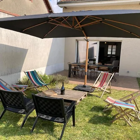 Champagne - Reims For 10 With Garden